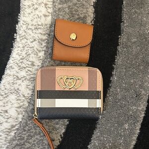 Stylish Multicolor Wallet and Airpod Hold Set